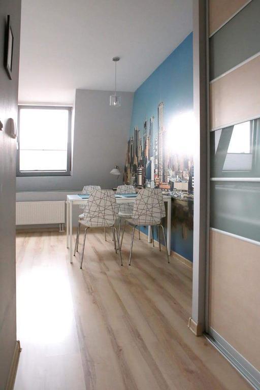 Pangsapuri studio 35 m² dengan 1 bilik mandi peribadi di Pusat Bandar Poznan Luaran gambar