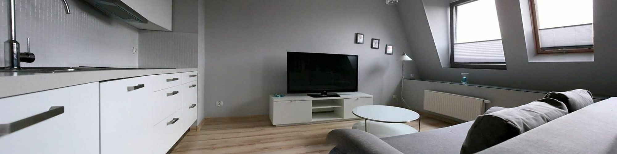 Pangsapuri studio 35 m² dengan 1 bilik mandi peribadi di Pusat Bandar Poznan Luaran gambar