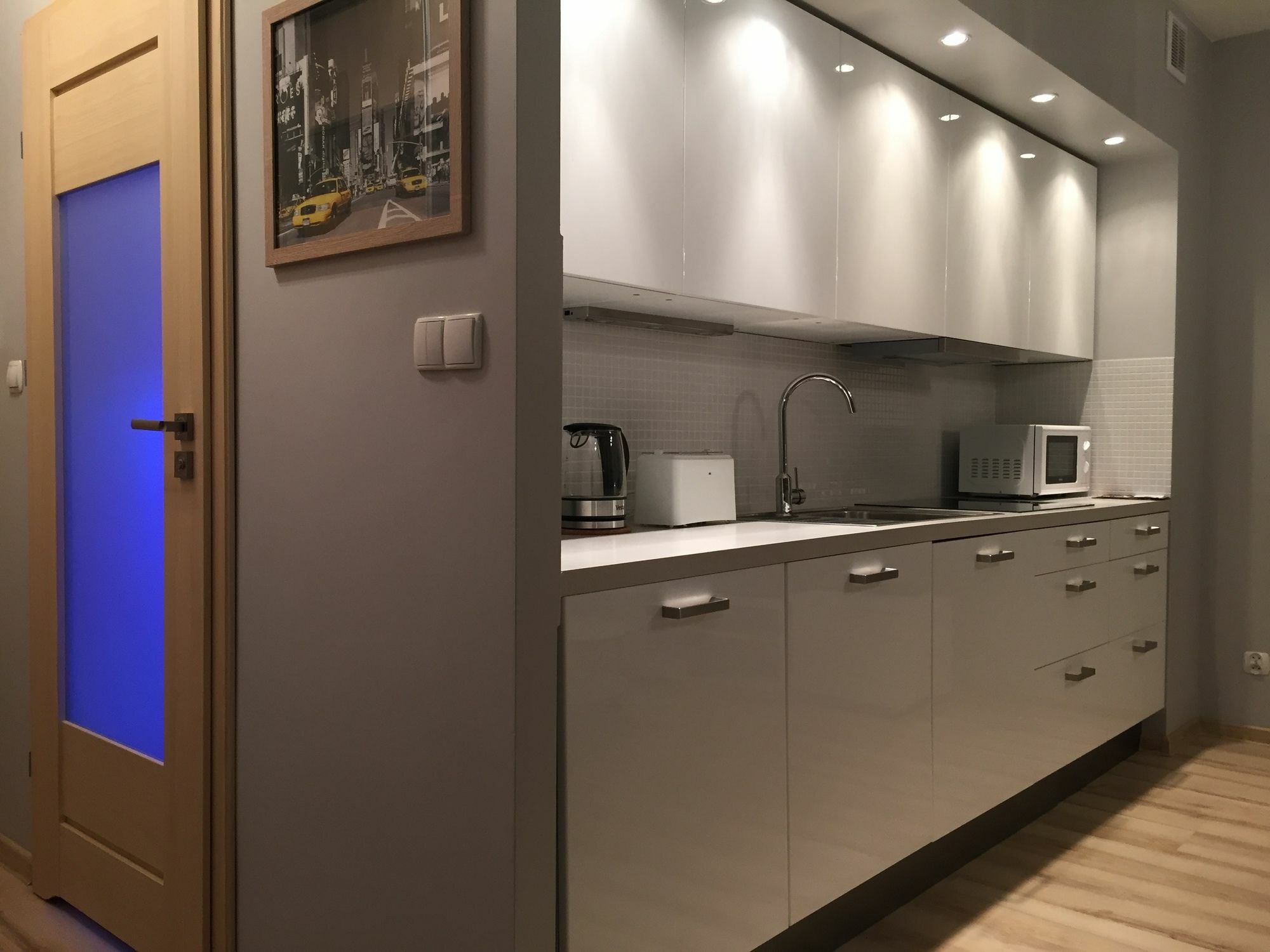 Pangsapuri studio 35 m² dengan 1 bilik mandi peribadi di Pusat Bandar Poznan Luaran gambar